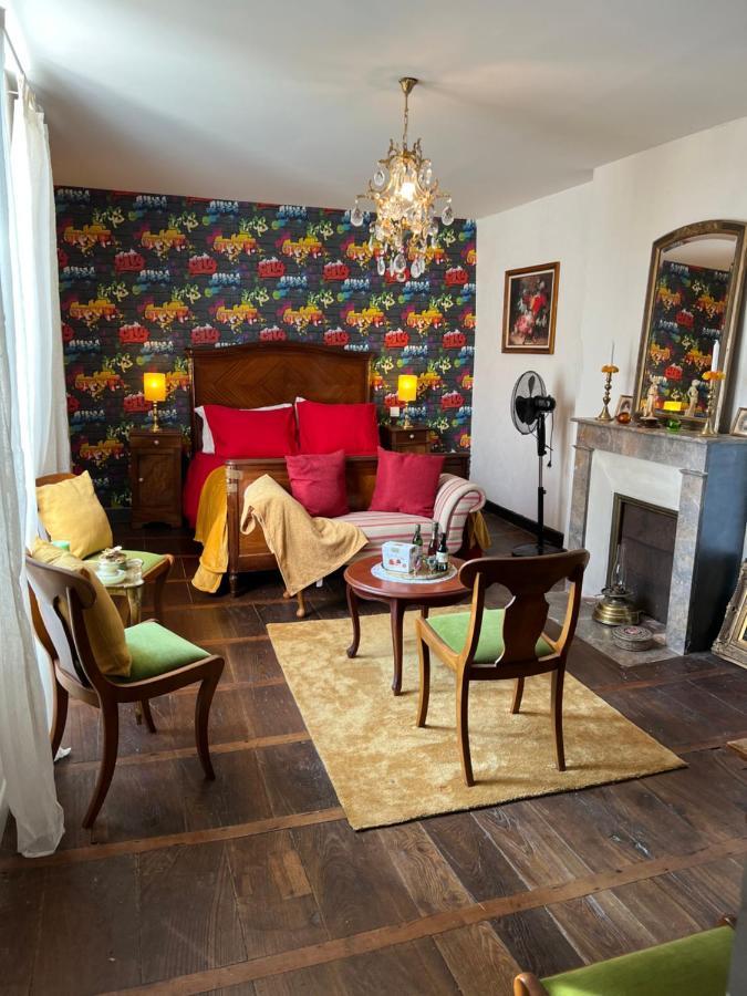 Bed and Breakfast Le Loriot Champagne-et-Fontaine Екстер'єр фото